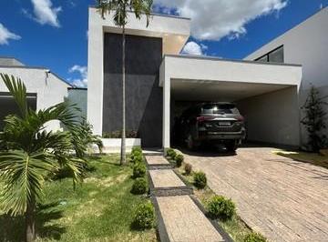Casa de 4 quartos, Águas Claras · Excelente casa dentro de condomínio - Arniqueiras