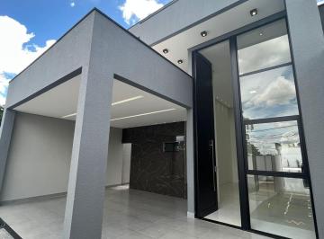 Casa de 4 quartos, Vicente Pires · Vicente Pires rua 4 CASA ALTO PADRÃO! PREÇO DE OCASIÃO!