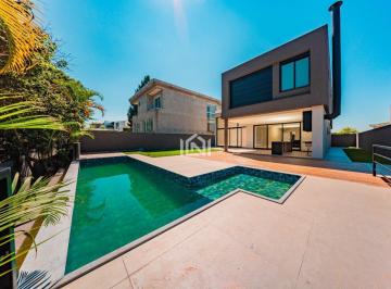 casa a venda no condominio Alphaville Granja Viana fundos · Casa à venda - na Granja Viana