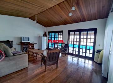 Casa · 200m² · 3 Quartos · 4 Vagas · Casa no Jardim São Vicente.