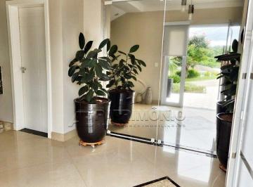84235_i8PCyXn556g95p_8423563ff8f84efe8a.jpg · CASA EM CONDOMINIO, 4 Dormitório(s) Bairro Barreirinho