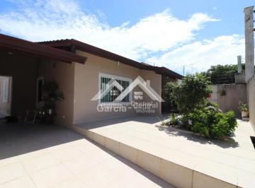 Casa · 106m² · 3 Quartos · 3 Vagas · Casa em Peruíbe