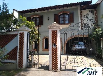 Casa · 250m² · 3 Quartos · 2 Vagas · Sobrado no Parque Espacial.