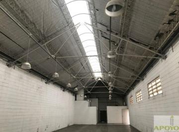 Comercial · 320m² · 2 Vagas · Santo Amaro Salão Comercial com 275m² + 45m² escritótrio a 100 metros do Metrô
