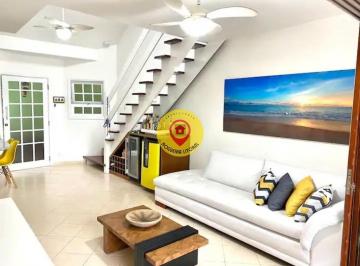 Casa · 110m² · 3 Quartos · 2 Vagas · Flat à Venda em Condomínio Pé na Areia