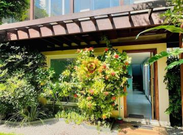 Casa · 165m² · 4 Quartos · 1 Vaga · Casa em Condomínio Fechado – A Poucos Passos da Praia
