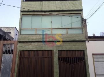 Casa · 248m² · 4 Quartos · Vendo Triplex no Banco Raso