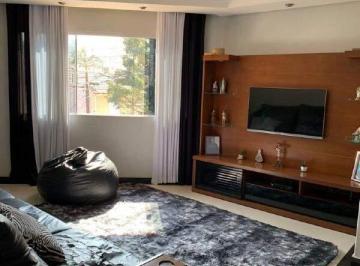 Casa · 383m² · 3 Quartos · 4 Vagas · Sobrado 383 m² Localizado No Bairro Cerâmica São Caetano do Sul - SP