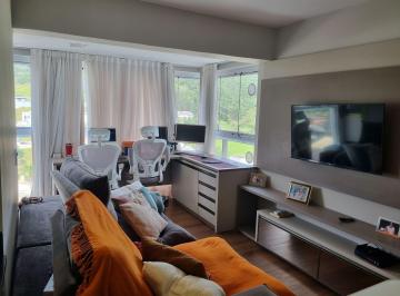 Apartamento · 70m² · 2 Quartos · 2 Vagas · Excelente Apartamento de 2 dormitórios sendo uma suíte no bairro Ressacada em Itajaí SC