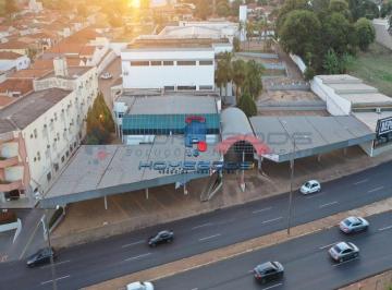 Comercial · 8500m² · 100 Vagas · Galpão para alugar em Araraquara, Centro, com 8500 m²