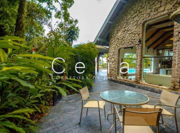 ca2208131678199664666.jpg · Casa para Venda a 400m da Praia de São Pedro, Guarujá, SP