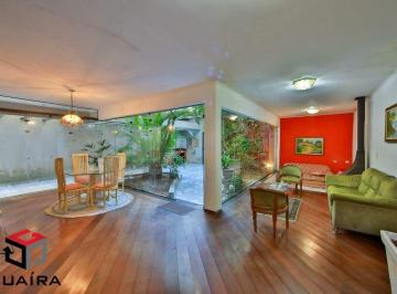 Casa · 356m² · 4 Quartos · 4 Vagas · Sobrado com 4 suites, quintal espaçoso e 4 vagas de garagem - Nova Petrópolis - SBC