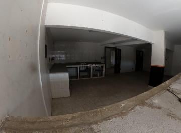 Ponto Comercial para locação na Av. 28 de Março na altura do super bom da Tarcisio Miranda - Campos dos Goytacazes, RJ · Lojão em Parque Joquei Club - Campos dos Goytacazes, RJ