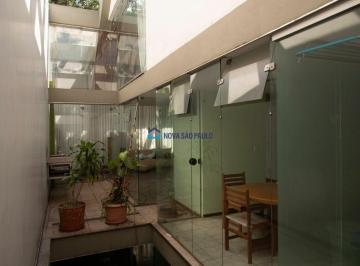 Casa · 200m² · 2 Quartos · 1 Vaga · Lindo imóvel para locação residencial ou comercial! Excelente localização