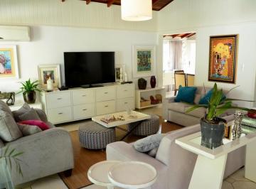 casalagoa9 · Casa Residencial de 2 dorms no bairro Lagoa Da Conceição