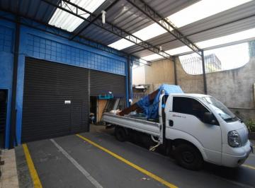 Comercial · 510m² · 3 Quartos · 4 Vagas · Galpão com ferramentaria, estoque, escritório e duas casas 2 e 1 dormitório, 4 vagas Jabaquara