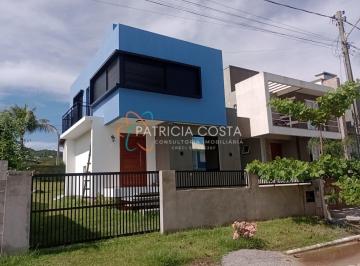 Casa · 2 Quartos · 1 Vaga · Casa para alugar no bairro Quinta dos Acores - Garopaba/SC