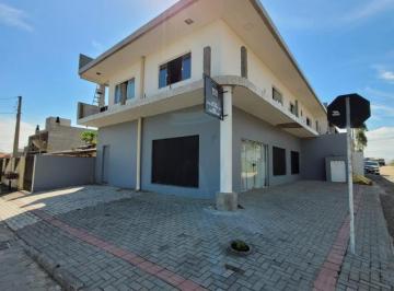 Casa · 218m² · 3 Quartos · 1 Vaga · Sala Comercial + Apartamento com 3 quartos - Itacolomi - Balneário Piçarras - SC