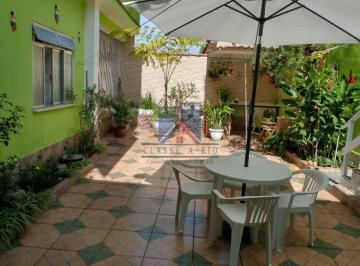 Casa · 140m² · 4 Quartos · 2 Vagas · CASA 4 QUARTOS-PECHINCHA
