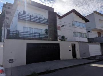 Casa · 310m² · 3 Quartos · 5 Vagas · Casas Padrão em Poços de Caldas