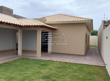 Casa · 148m² · 3 Quartos · 2 Vagas · Casa de 3 quartos e suíte no Parque Serrano!