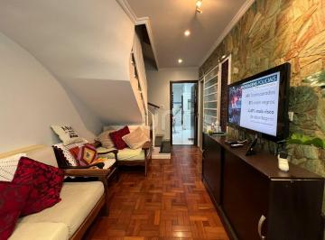Casa · 177m² · 5 Quartos · 3 Vagas · Amplo sobrado com edícula - localizado em rua tranquila