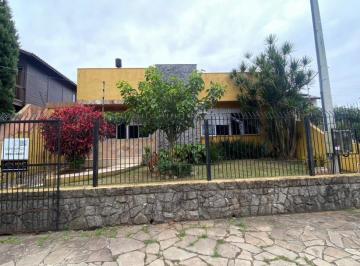 Casa · 200m² · 4 Quartos · 6 Vagas · CASA TÉRREA