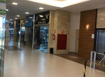 Comercial , Curitiba · Excelente loja no Centro da Cidade no térreo do Shopping Capital