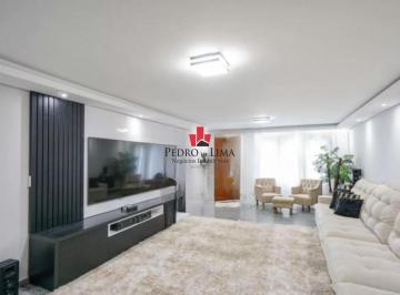 Casa · 450m² · 4 Quartos · 4 Vagas · Sobrado com 4 dormitórios sendo 3 suítes, 3 banheiros,  vagas e mobiliado na Vila Carrão