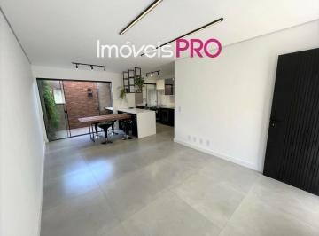 Casa · 143m² · 3 Quartos · 2 Vagas · Lindo condomínio estilo Village com casinhas de 143m recém construidas !