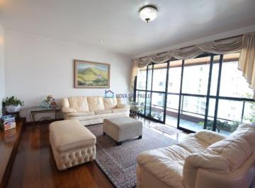 Apartamento · 214m² · 4 Quartos · 4 Vagas · Apartamento à venda em Mirandópolis 4 quartos, 2 suítes, 4 vagas. 800 m do Metrô Praça da Árvore