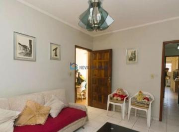 Casa · 135m² · 3 Quartos · 2 Vagas · Sobrado grande 1 suíte, 2 vagas cobertas e 1 descoberta - Metrô Pça Árvore
