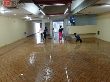 Comercial · 450m² · Prédio comercial disponível para venda localizado em Água Rasa!!