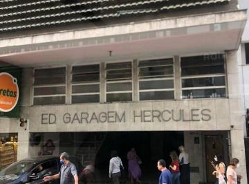 a2342906092a1f198366de6e8111ba2032b02234 · Box/Garagem à venda por R$ 90.000,00 - Centro - Juiz de Fora/MG