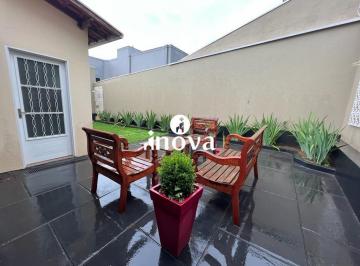 Casa · 211m² · 5 Quartos · 2 Vagas · Casa à venda, 5 quartos, 2 suítes, 2 vagas, Estados Unidos - Uberaba/MG