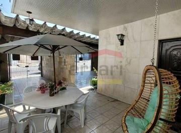 Casa · 275m² · 4 Quartos · 3 Vagas · Casa Térrea 04 quartos, 03 vagas Parque Novo Mundo