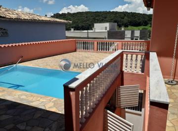 Foto 01 · Casa à venda em São Lourenço-MG: 3 quartos, 1 suíte, 2 salas, 3 banheiros, 3 vagas de garagem, 202m²