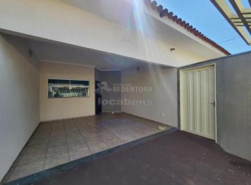 Casa · 200m² · 3 Quartos · 2 Vagas · Casa localizada no Jardim Astúrias com armarios embutidos e área de lazer com churrasqueira.