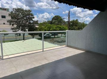 Casa de 4 quartos, Santa Maria ·  SOBRADO REFORMADO COM 4 QUARTOS, ÓTIMA LOCALIZAÇÃO