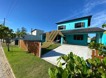 Casa · 168m² · 5 Quartos · 2 Vagas · casa a venda a 50 metros da praia