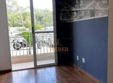 199e050ad3341a2d41d8fdf07069e7f11e957fc1 · Apartamento térreo rodeado pela natureza