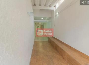 Photo 1 · Salão comercial para alugar, 65 m² de área útil divididos em 3 Salas e 1 banheir