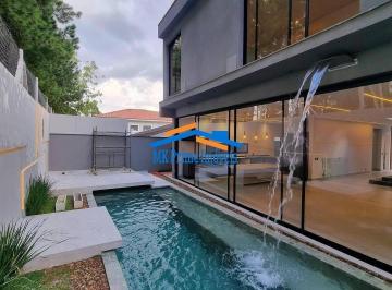 Casa · 330m² · 4 Quartos · 4 Vagas · Maravilhosa Casa Nova à Venda no Residencial 4 - Alphaville.