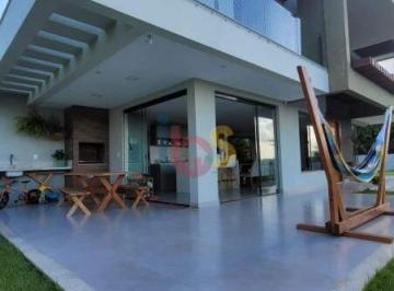 Casa · 175m² · 3 Quartos · Casa com 3/4 e Área verde