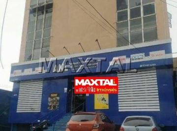 Comercial · 2120m² · 34 Vagas · Prédio Comercial com 2.120m², loja, 9 salas, 8 banheiros, 34 vagas ao lado do metrô Carandiru.