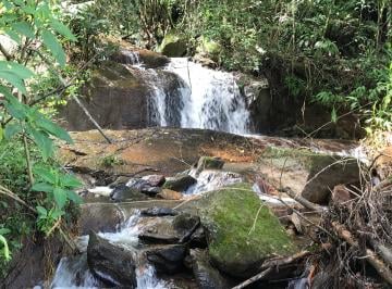 Rural de 4 quartos, Extrema · Sítio com cachoeira belíssima - Extrema - Sul de Minas