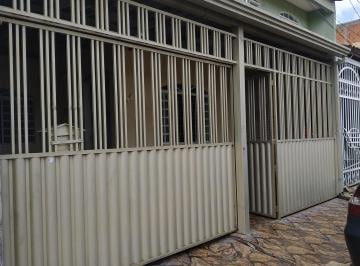 Casa de 3 quartos, Ceilândia · Casa 3 quartos, QNL 18 - Próximo a estação do metrô. FGTS e financ. bancário