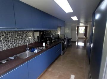 Casa de 4 quartos, Lauro de Freitas · Excelente casa 4 quartos, 3 suítes, próx Sartre-Vilas Atlântico/Lauro de Freitas