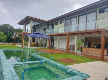 Casa de Condomínio, Praia do Forte · Casa à venda - na Praia do Forte