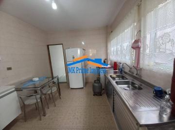 Casa · 182m² · 4 Quartos · 1 Vaga · Ótimo Sobrado com 3 Suítes na Vila Pestana - Osasco